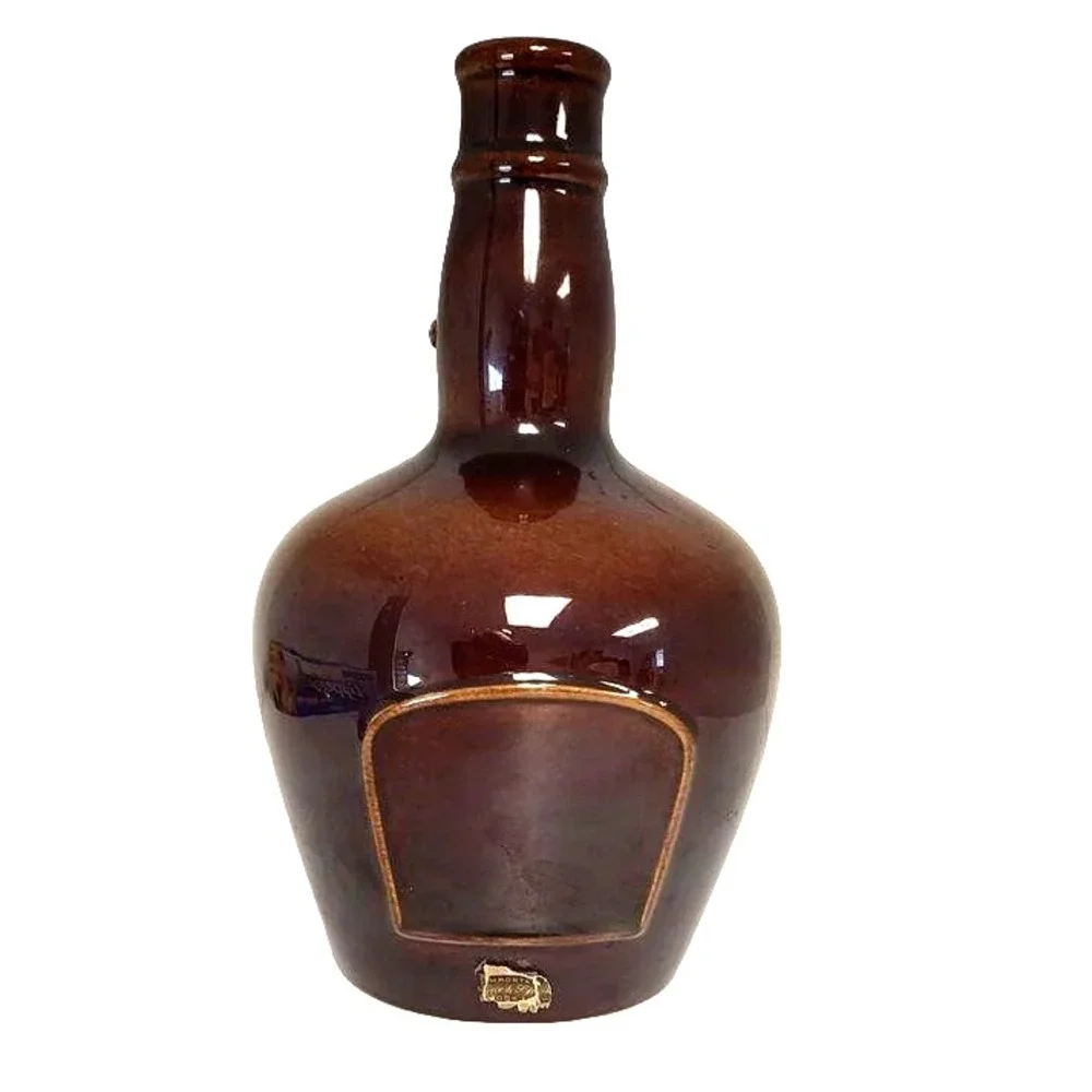 VINTAGE CHIVAS BROS.  LTD.  ROYAL DOULTON BOTTLE - Aberdeen England / BHO 1801‎